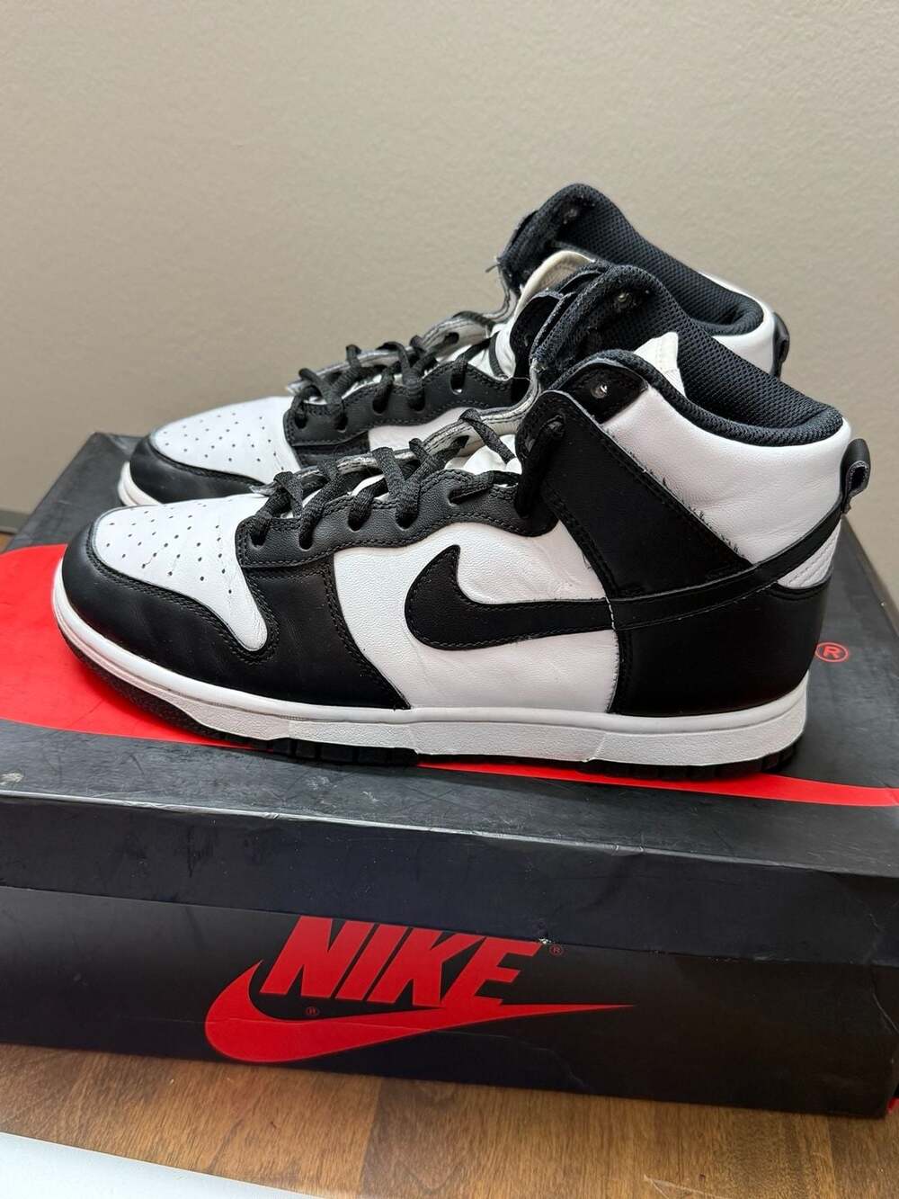 Nike Dunk High Black White Panda
